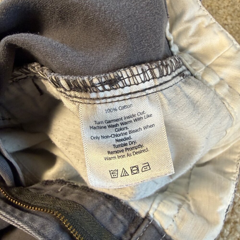 Eddie Bauer Womens Blakely Fit Capri Pants Size 10 Gray Hiking Casual F389 - Picture 6 of 13